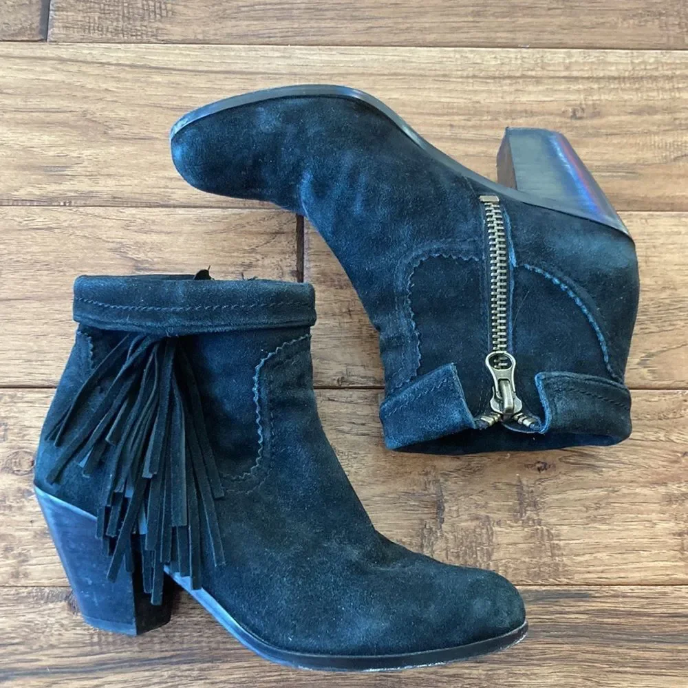 𝅺Sam Edelman Louie Fringe Suede Ankle Boots Booties in Black Size 6.5